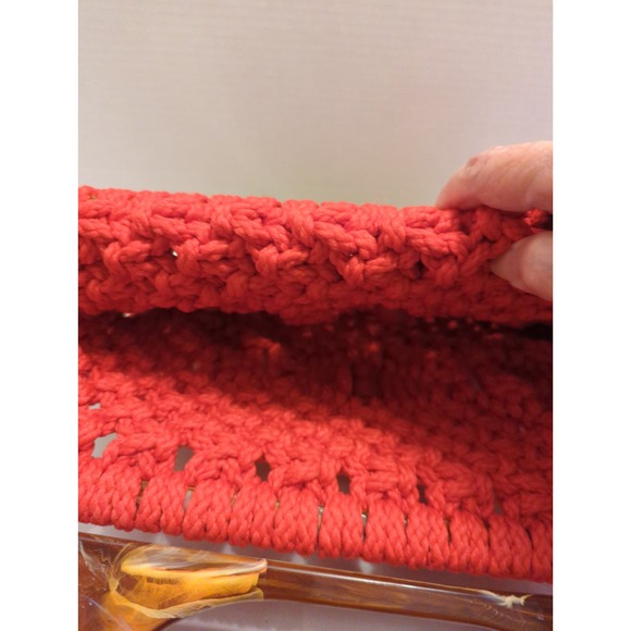 Vintage Red handmade macrame purse unlined has monogram but can be removed - Picture 3 of 3